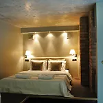 La Gioia Designer's Lofts Luxury *